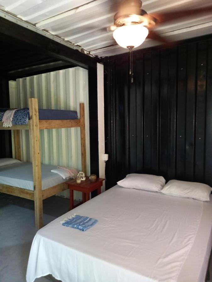 Onat Hostel West End Private Or Shared Room Exterior photo